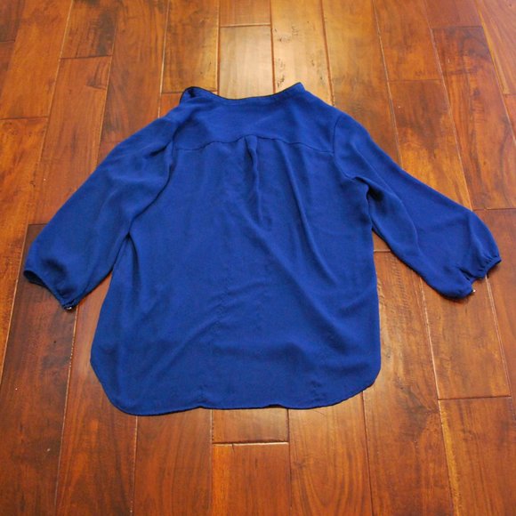 H&M Blue Double Pocket Casual Blouse - Picture 2 of 5
